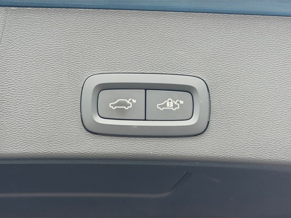 2025 Volvo XC40 B5 Plus Dark Theme Volvo Certified