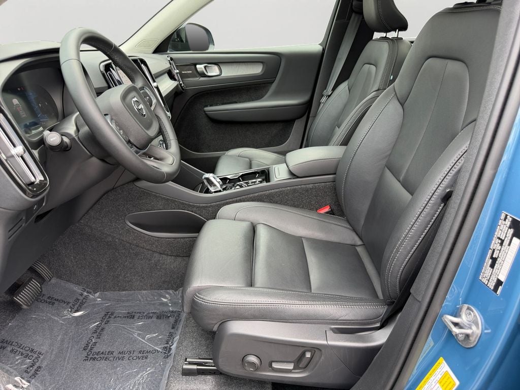 2025 Volvo XC40 B5 Plus Dark Theme Volvo Certified