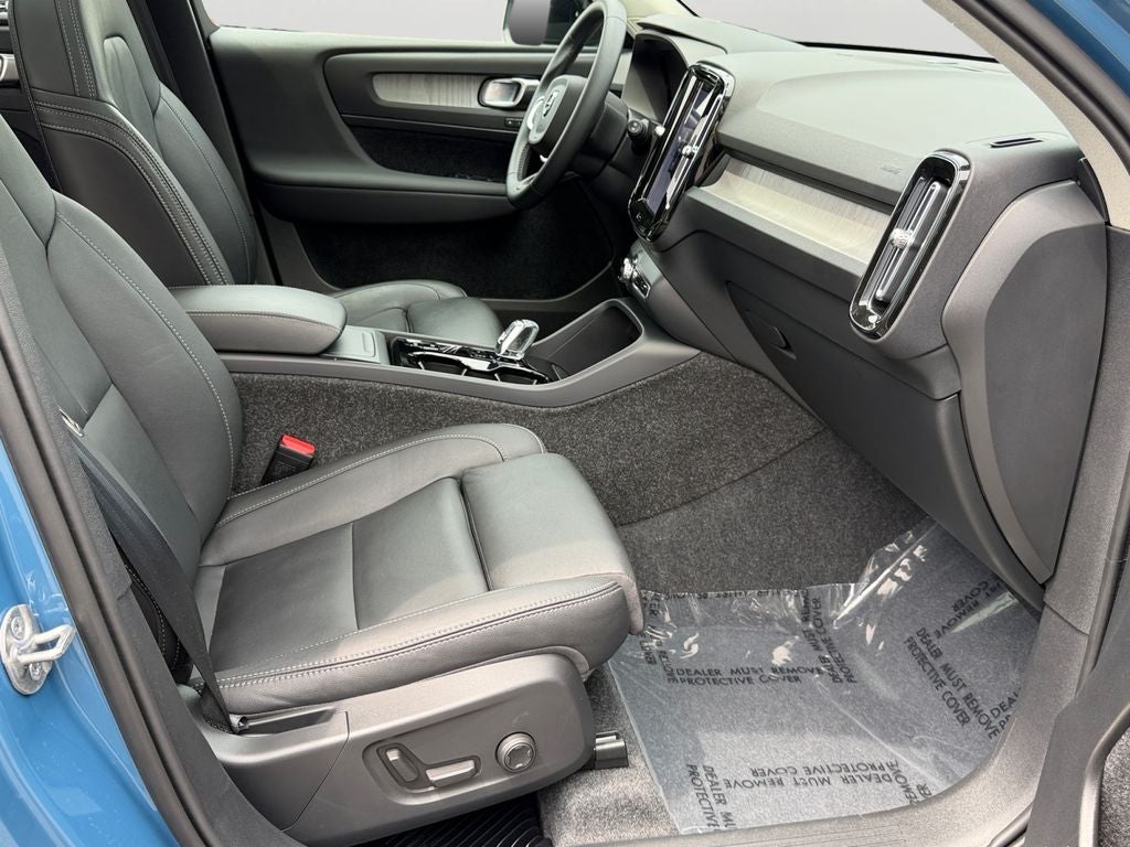 2025 Volvo XC40 B5 Plus Dark Theme Volvo Certified