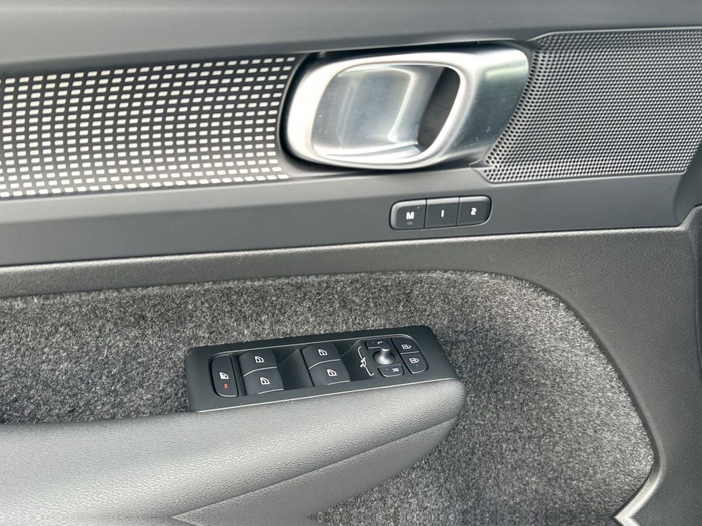 2025 Volvo XC40 B5 Plus Dark Theme Volvo Certified