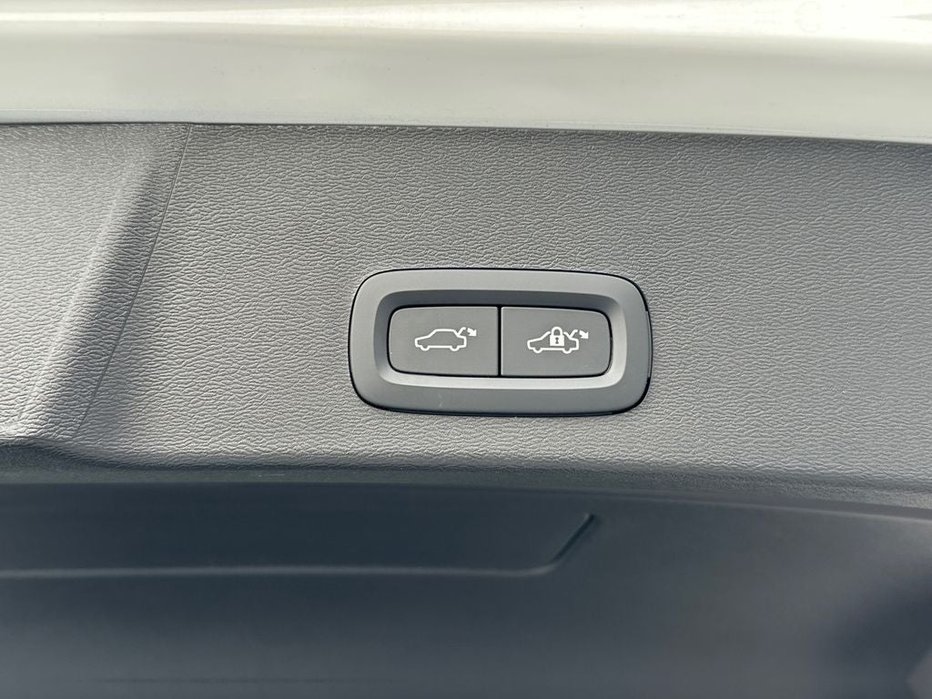 2025 Volvo XC40 B5 Plus Dark Theme Volvo Certified