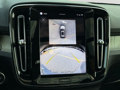 2025 Volvo XC40 B5 Plus Dark Theme