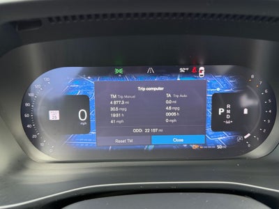 2025 Volvo XC40 B5 Plus Dark Theme