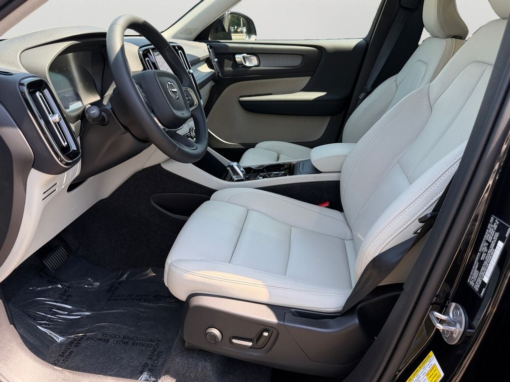 2025 Volvo XC40 B5 Plus Dark Theme Volvo Certified