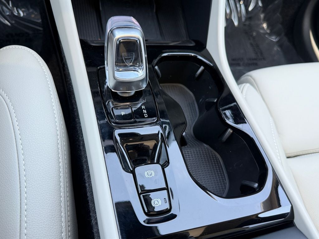 2025 Volvo XC40 B5 Plus Dark Theme Volvo Certified