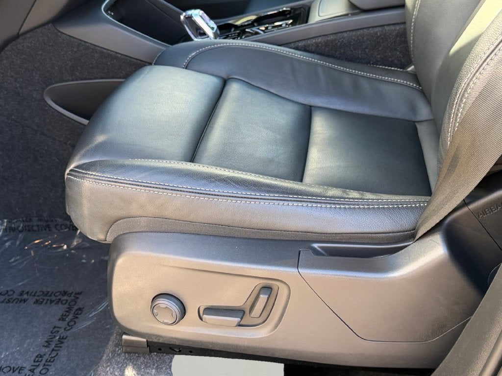 2025 Volvo XC40 B5 Plus Dark Theme Volvo Certified