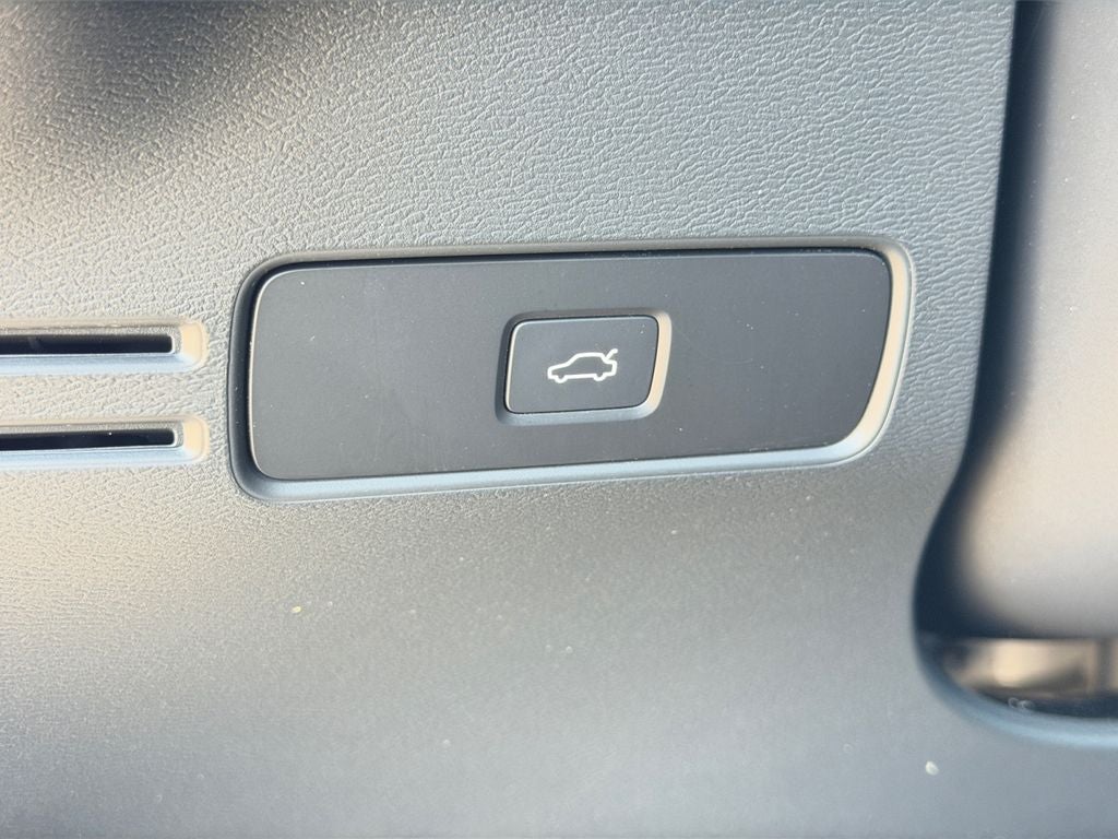 2025 Volvo XC40 B5 Plus Dark Theme Volvo Certified