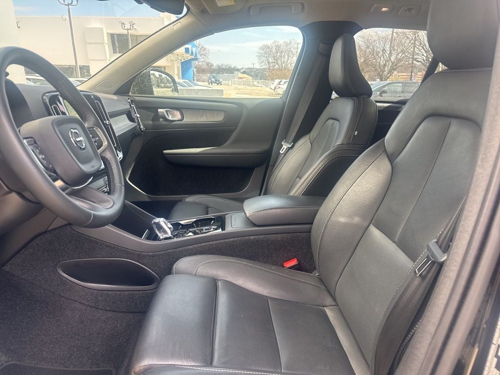 2025 Volvo XC40 B5 Plus Dark Theme Volvo Certified