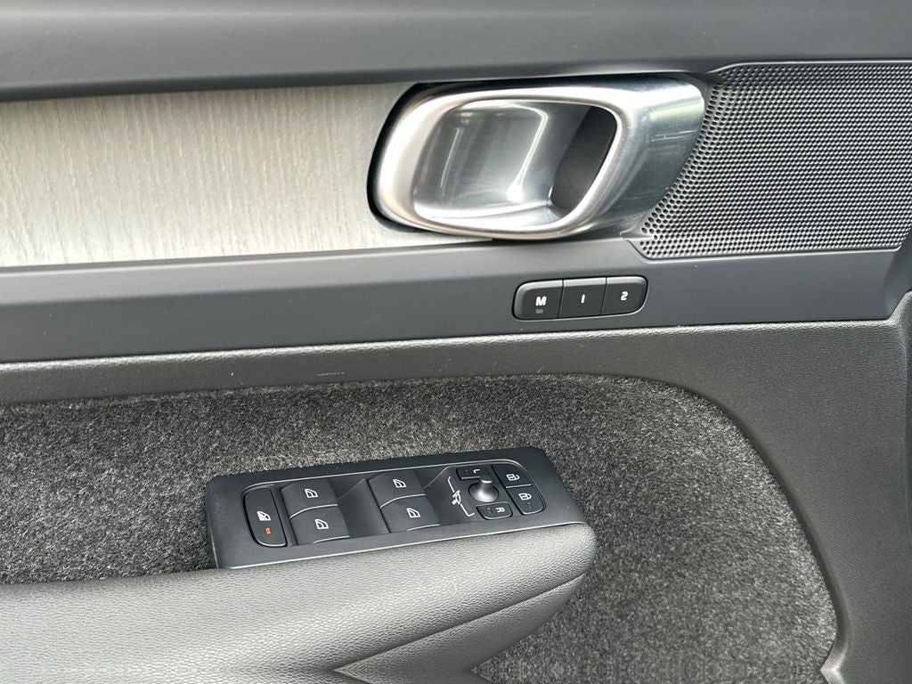 2025 Volvo XC40 B5 Plus Dark Theme Volvo Certified