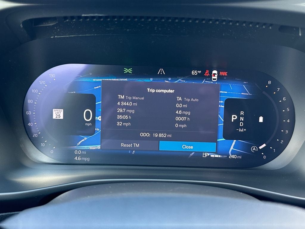 2025 Volvo XC40 B5 Plus Dark Theme Volvo Certified