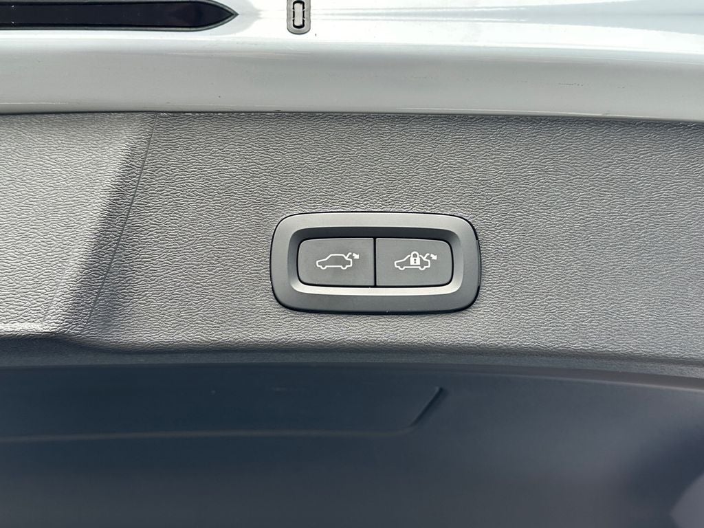 2025 Volvo XC40 B5 Plus Dark Theme Volvo Certified