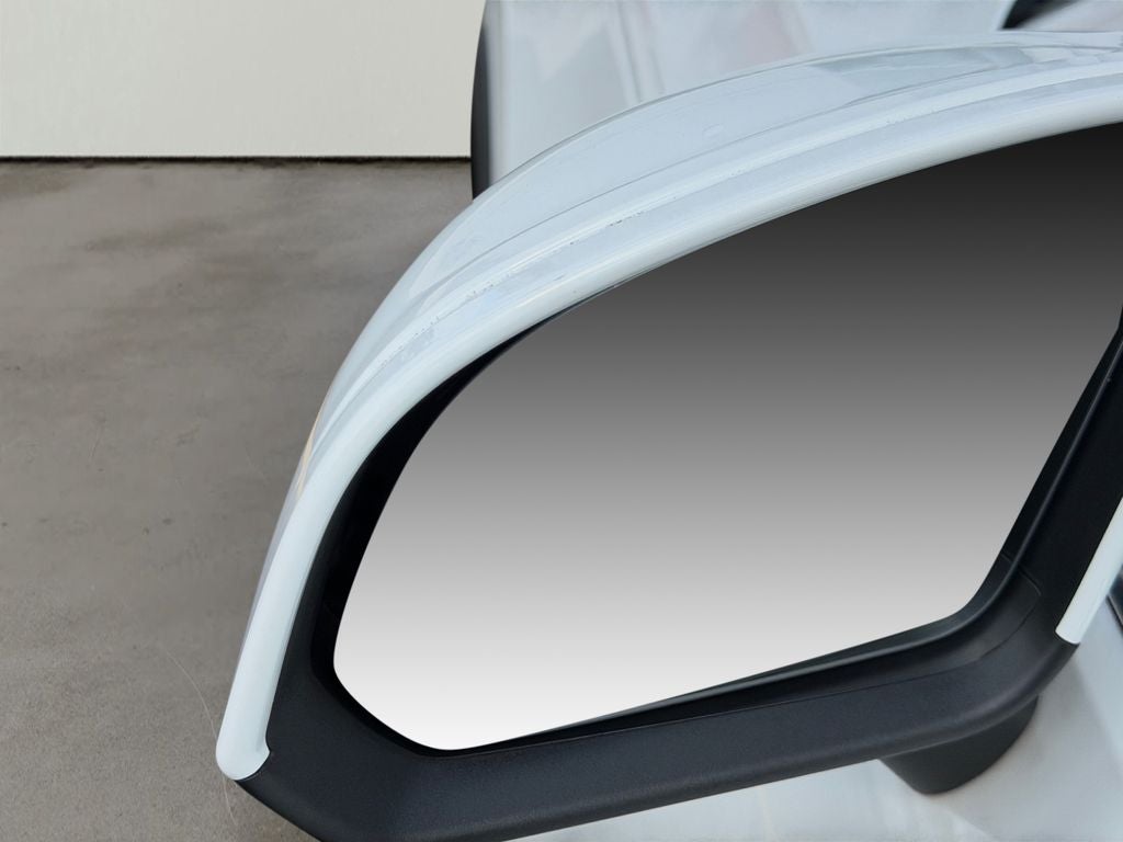 2024 Volvo XC40 B5 Plus Bright Theme