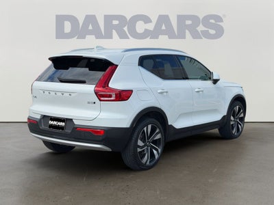 2024 Volvo XC40 B5 Plus Bright Theme