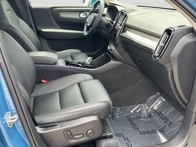 2025 Volvo XC40 B5 Plus Bright Theme Volvo Certified