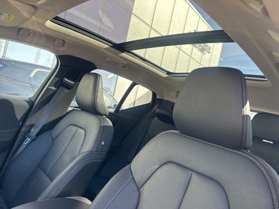 2025 Volvo XC40 B5 Plus Bright Theme