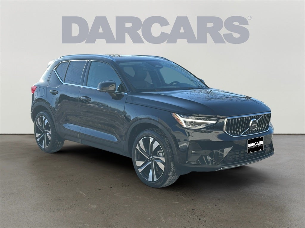 2025 Volvo XC40 B5 Ultra Bright Theme Volvo Certified Pre-Owned