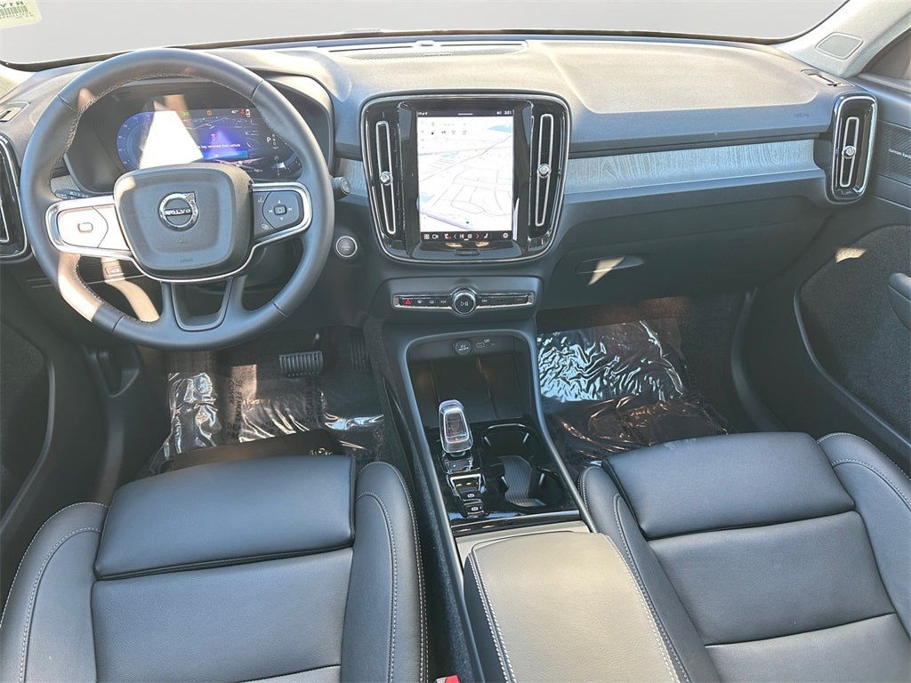 2025 Volvo XC40 B5 Ultra Bright Theme Volvo Certified Pre-Owned