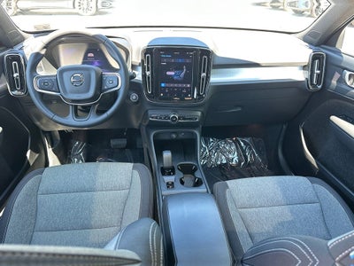 2025 Volvo XC40 B5 Core Volvo Certified
