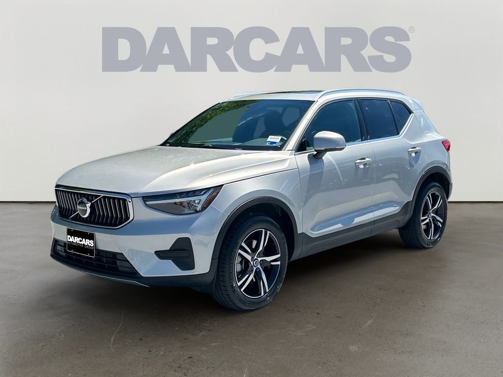 2025 Volvo XC40 B5 Core Volvo Certified