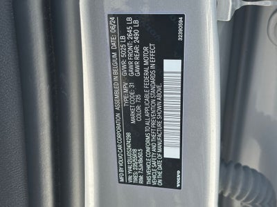 2025 Volvo XC40 B5 Core Volvo Certified
