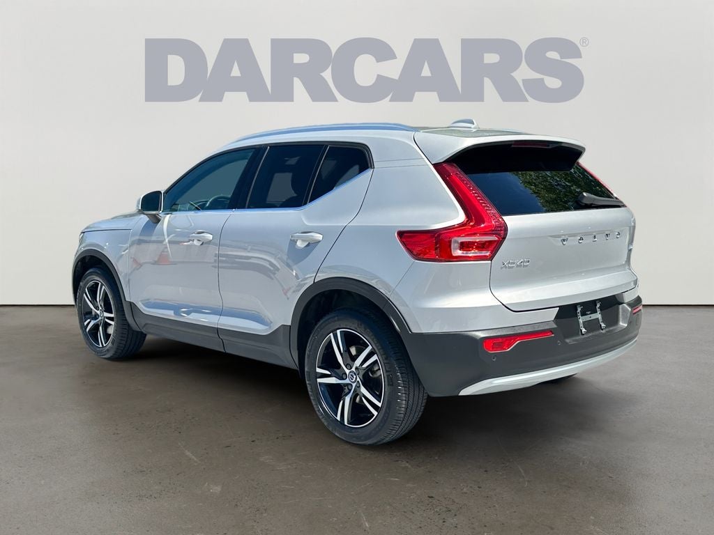 2025 Volvo XC40 B5 Core Volvo Certified