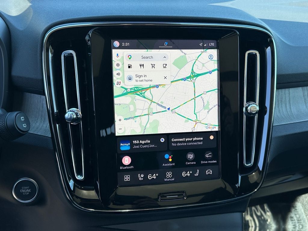 2025 Volvo XC40 B5 Core