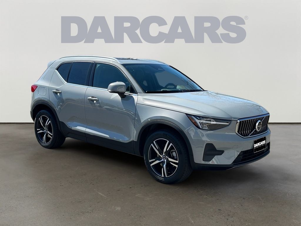 2025 Volvo XC40 B5 Core Volvo Certified