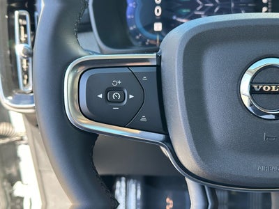 2025 Volvo XC40 B5 Core Volvo Certified