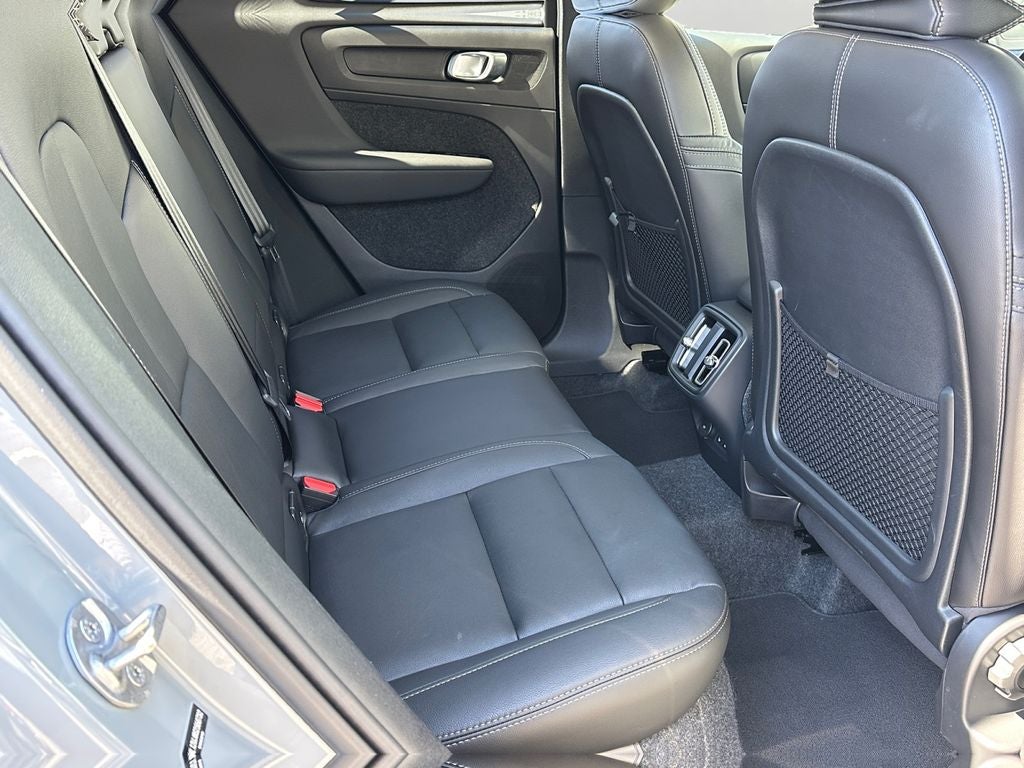 2025 Volvo XC40 B5 Core Volvo Certified