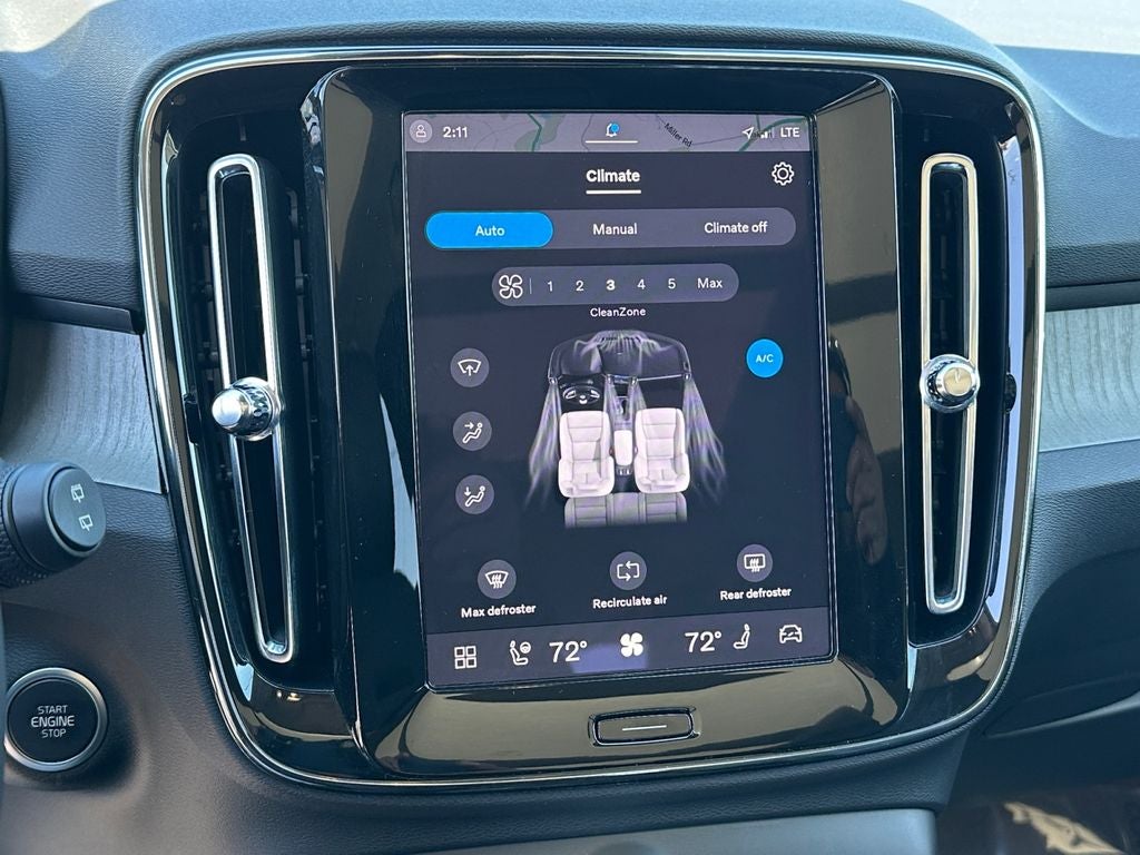 2025 Volvo XC40 B5 Core Volvo Certified