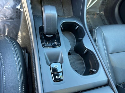 2025 Volvo XC40 B5 Core Volvo Certified