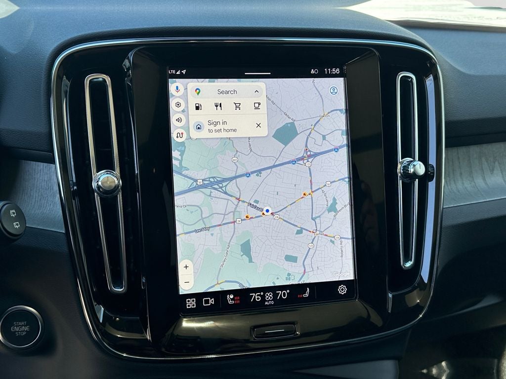 2025 Volvo XC40 B5 Core Volvo Certified