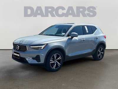 2025 Volvo XC40 B5 Core Volvo Certified