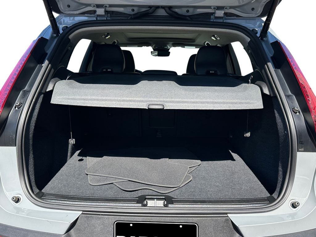 2025 Volvo XC40 B5 Core Volvo Certified