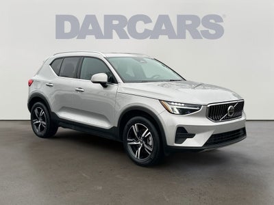 2025 Volvo XC40 B5 Core Volvo Certified
