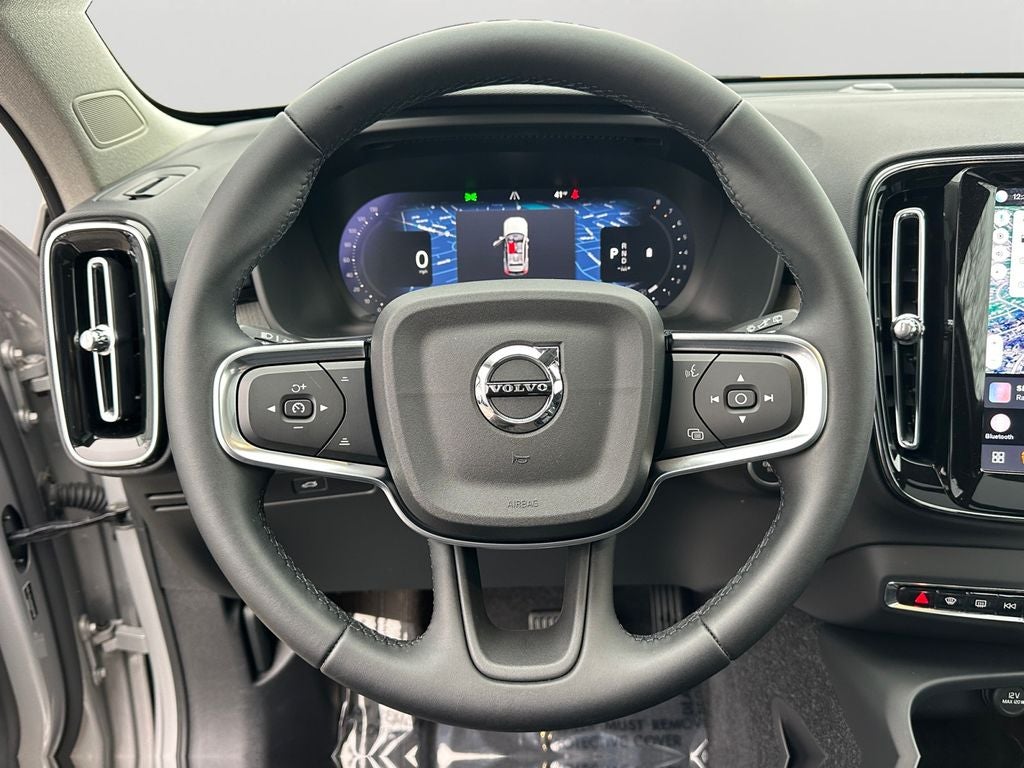 2025 Volvo XC40 B5 Core Volvo Certified