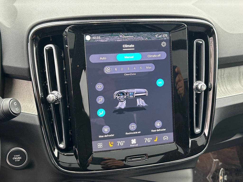 2025 Volvo XC40 B5 Core Volvo Certified