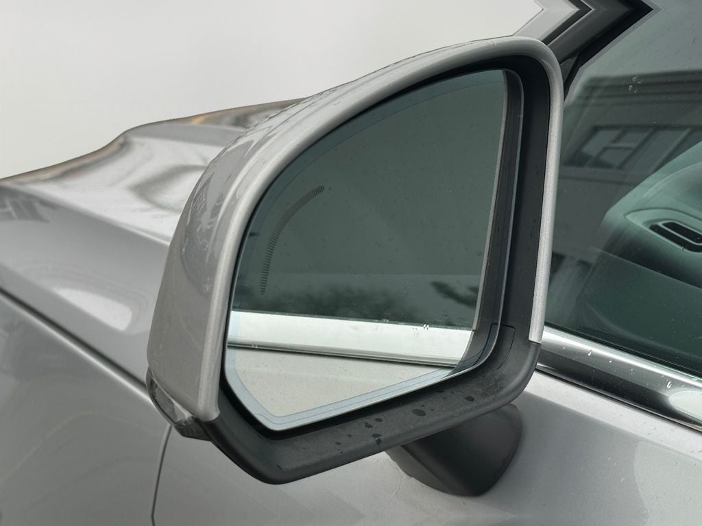 2025 Volvo XC40 B5 Core Volvo Certified