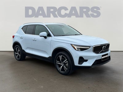 2025 Volvo XC40 B5 Core Volvo Certified