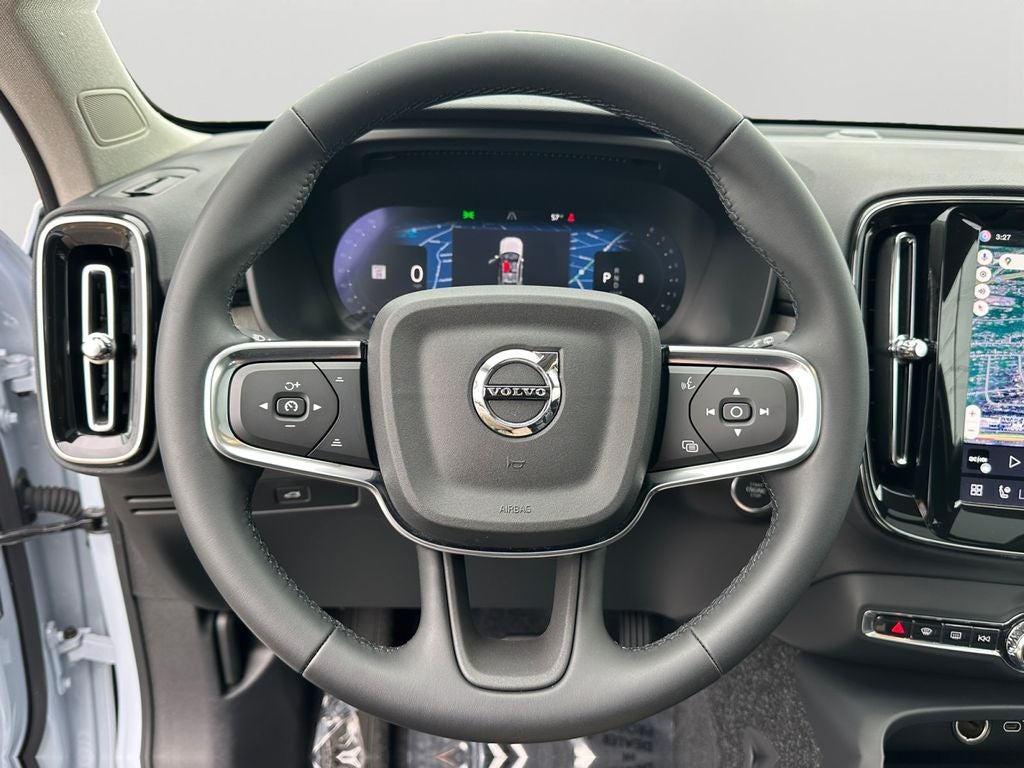 2025 Volvo XC40 B5 Core Volvo Certified