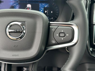 2025 Volvo XC40 B5 Core Volvo Certified
