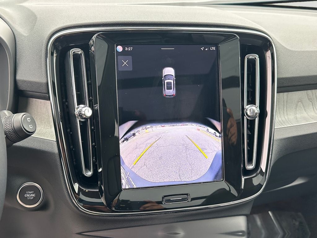 2025 Volvo XC40 B5 Core Volvo Certified
