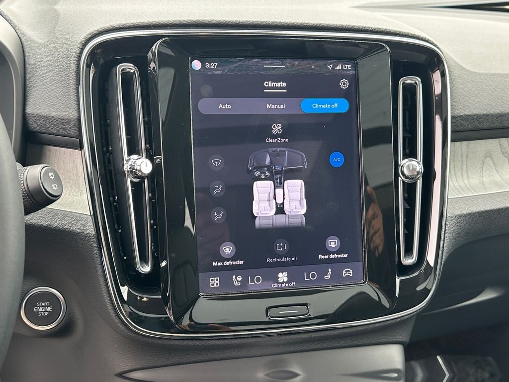 2025 Volvo XC40 B5 Core Volvo Certified