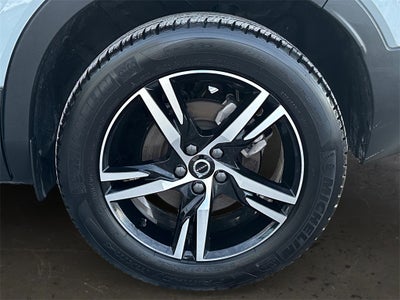 2025 Volvo XC40 B5 Core Volvo Certified Pre-Owned