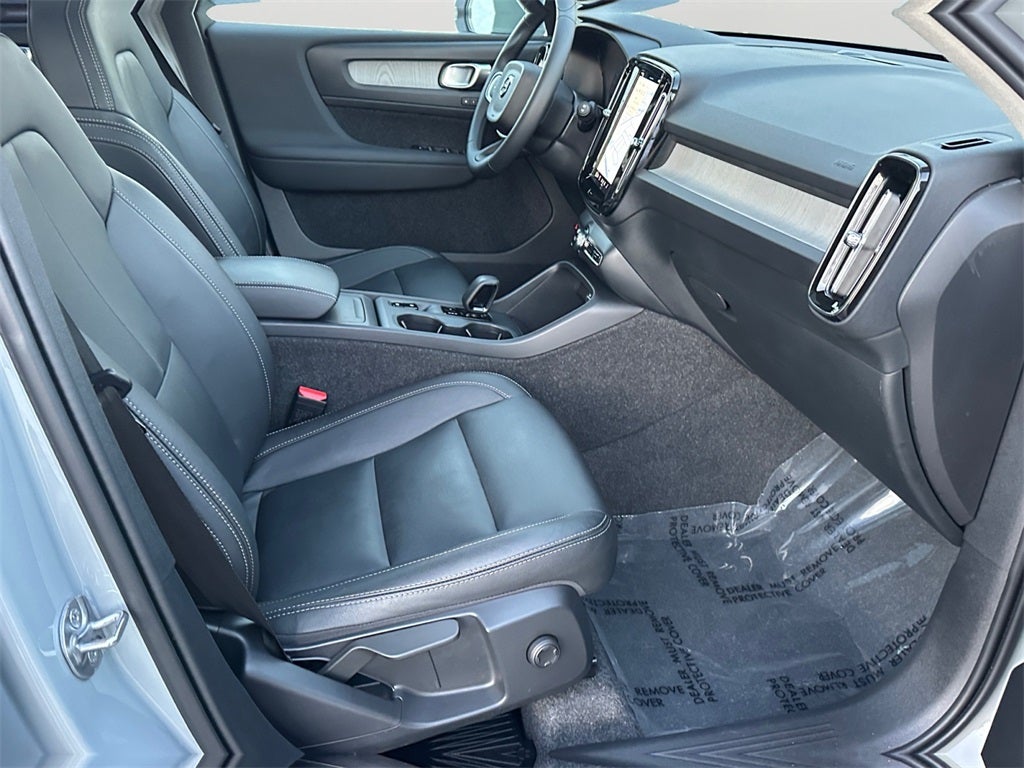 2025 Volvo XC40 B5 Core Volvo Certified Pre-Owned