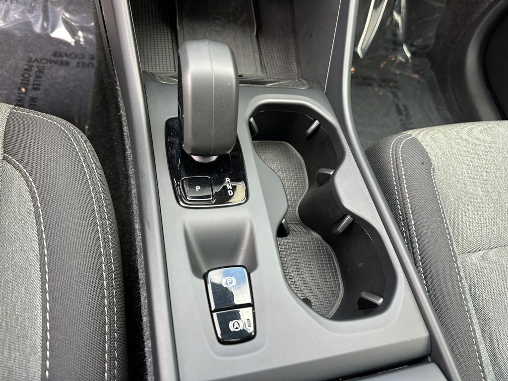 2025 Volvo XC40 B5 Core Volvo Certified
