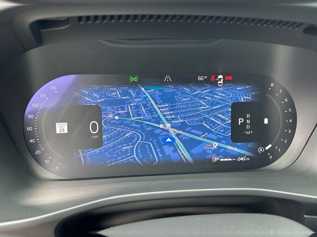 2025 Volvo XC40 B5 Core Volvo Certified
