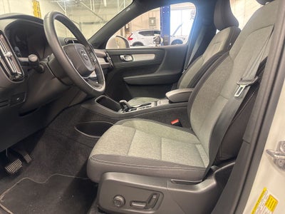 2025 Volvo XC40 B5 Core Volvo Certified