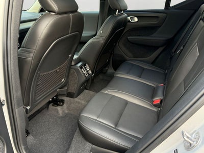 2025 Volvo XC40 B5 Core