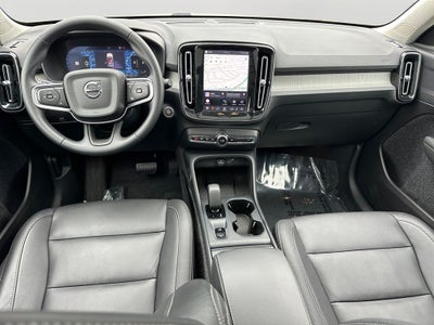 2025 Volvo XC40 B5 Core Volvo Certified